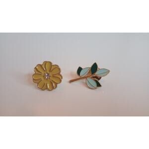 Mini Floral Enamel Pin Set - Flower And Leafs 1/2 By 1/2 Inch Each